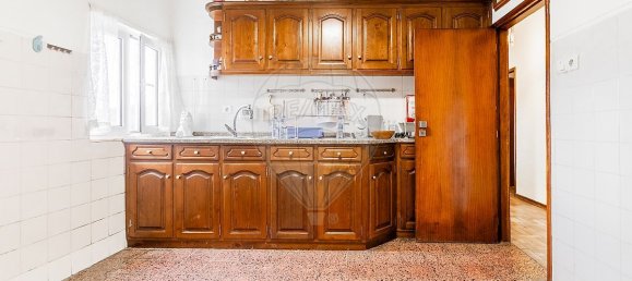 3 bedrooms House in Ribeira, Portugal No. 176354 4