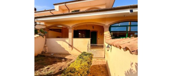 Villa de 3 habitaciónes en Ardea, Italy No. 9605 18