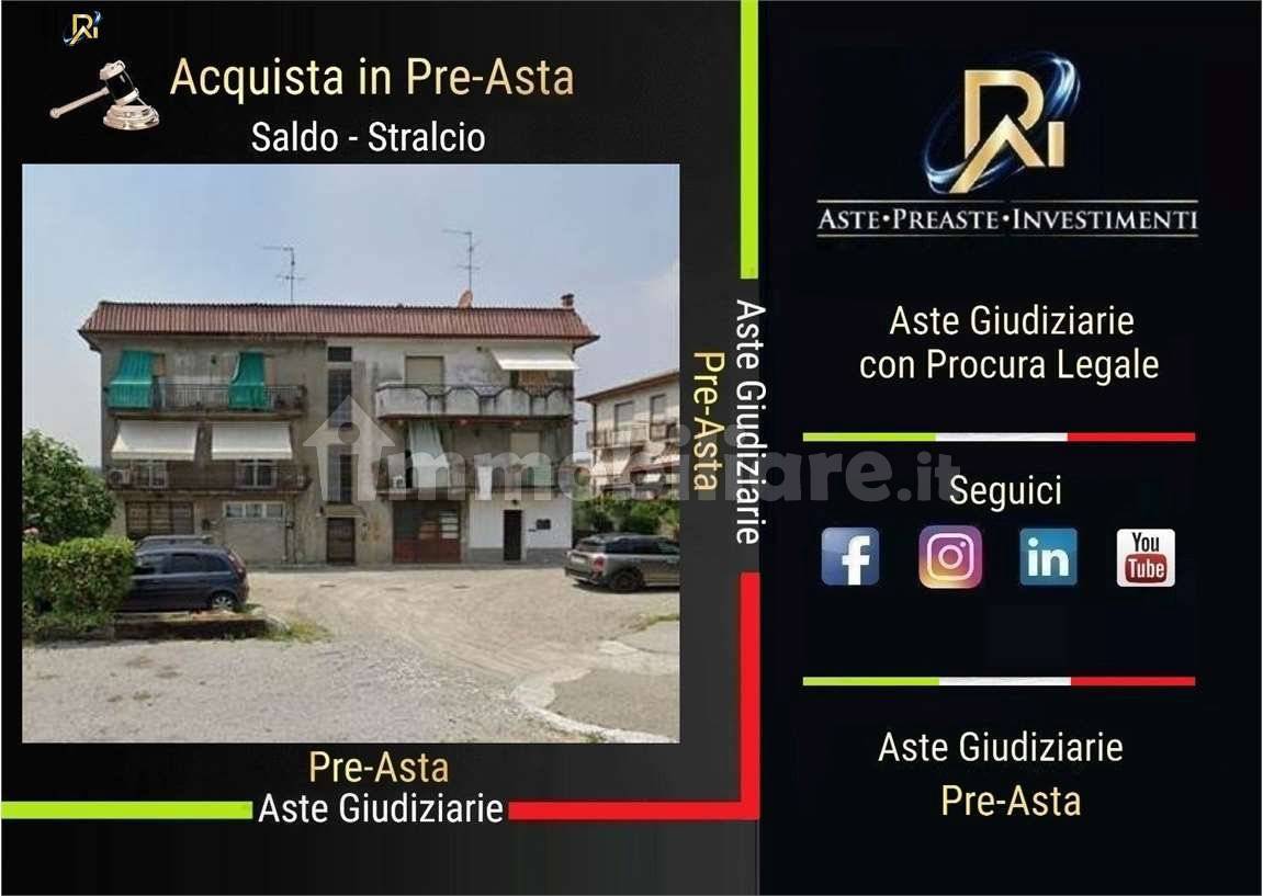 2 bedrooms Apartment in Montorfano, Italy No. 2859