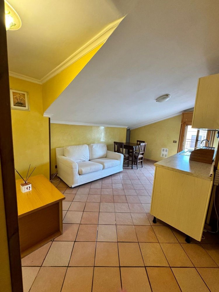 Пентхаус с 2 комнатами в Кастельнуово ди Порта, Италия № 294883