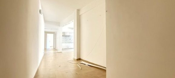 3 bedrooms Apartment in Rome, Italy No. 335188 13