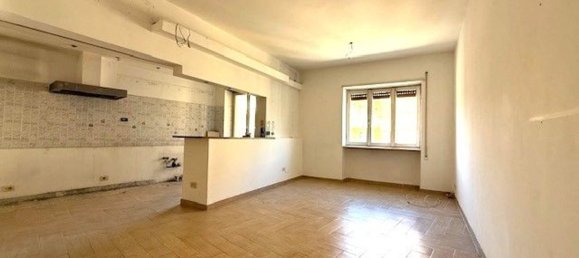 3 bedrooms Apartment in Rome, Italy No. 335188 12