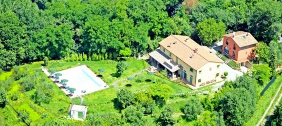 9 bedrooms Villa in Pisa, Italy No. 250 3