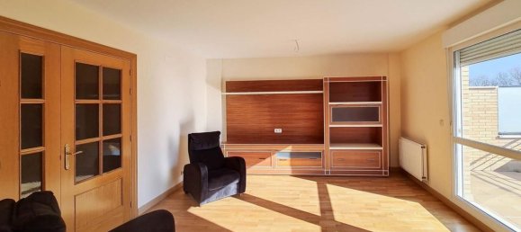 3 Schlafzimmer Stadthaus in Chartered Community of Navarre, Spain, Nr. 30567 2