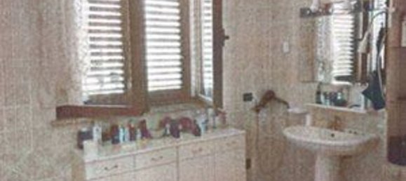 5 bedrooms Apartment in Nocera Umbra, Italy No. 378096 16