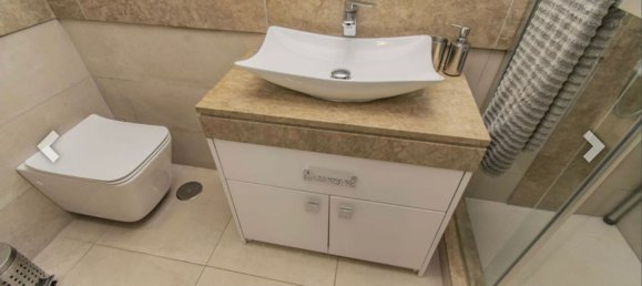 Apartamento de 3 dormitorios en Marbella, Spain No. 151905 20