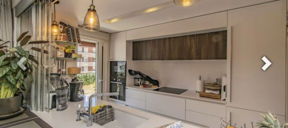 Apartamento de 3 dormitorios en Marbella, Spain No. 151905 12