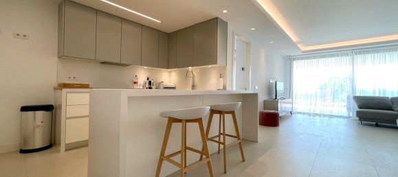 3 bedrooms Apartment in Marbella, Spain No. 136974 2