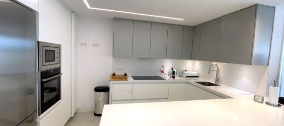 3 bedrooms Apartment in Marbella, Spain No. 136974 9