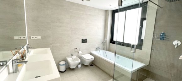 3 bedrooms Apartment in Marbella, Spain No. 136974 15