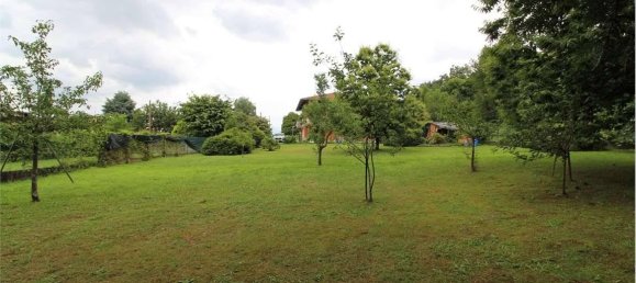 Terreno em Vergiate, Italy 1902 m² N.º 29206 5
