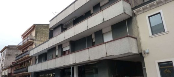 4 rooms Apartment in San Bonifacio, Italy No. 61378 2