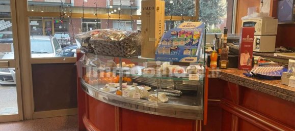 4 rooms Commercial property in Turin, Italy No. 46598 17