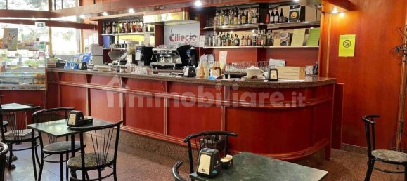 4 rooms Commercial property in Turin, Italy No. 46598 4