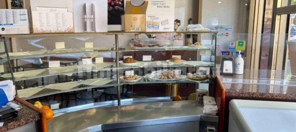 4 rooms Commercial property in Turin, Italy No. 46598 10