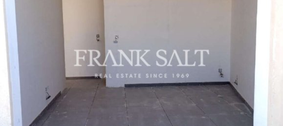 3 bedrooms Penthouse in Rabat, Malta No. 1318 4