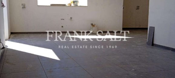 3 bedrooms Penthouse in Rabat, Malta No. 1318 2