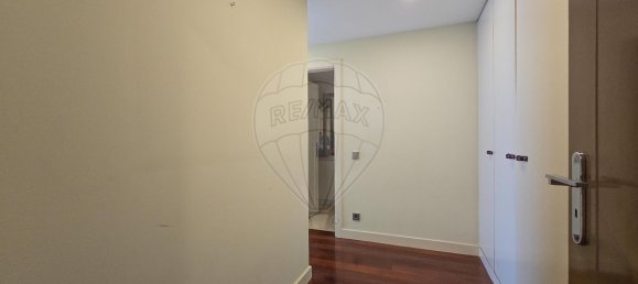 4 bedrooms Duplex in Porto, Portugal No. 81934 16