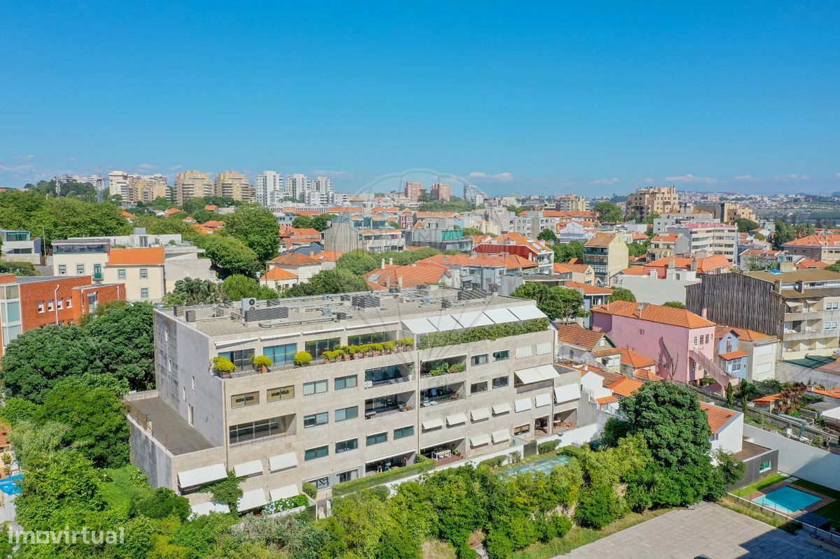 4 bedrooms Duplex in Porto, Portugal No. 81934