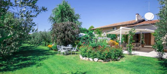 8 rooms Villa in Bardolino, Italy No. 261320 3