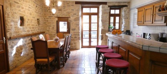 5 bedrooms House in Tarn, France No. 360829 2