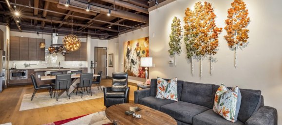 2 bedrooms Cafe / restaurant in Avon, USA No. 310 6