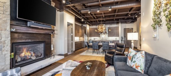 2 bedrooms Cafe / restaurant in Avon, USA No. 310 17