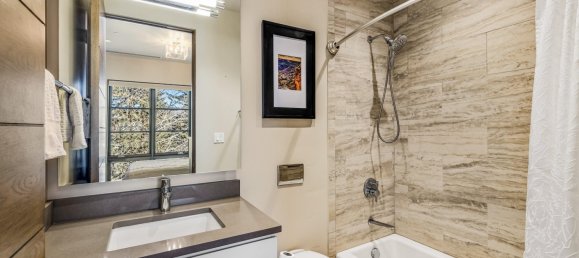 2 bedrooms Cafe / restaurant in Avon, USA No. 310 29