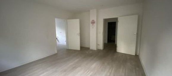 2 rooms Apartment in Solingen, Germany No. 47445 4