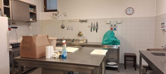 800m² Building in Gallio, Italy No. 376354 5