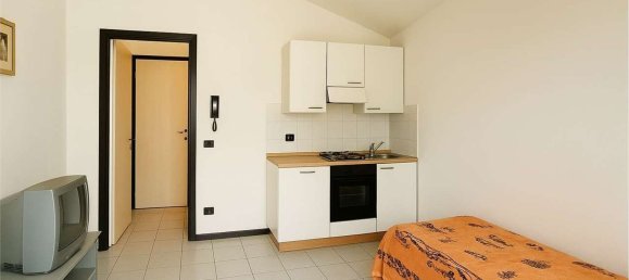 2 Schlafzimmer Wohnung in Scalea, Italy, Nr. 377830 10