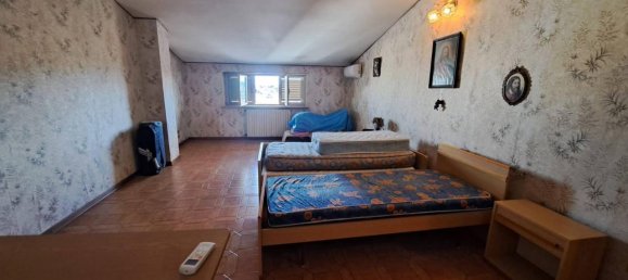 5 rooms Apartment in Ortona, Italy No. 39390 24