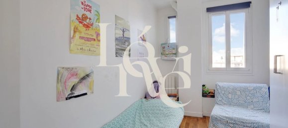 2 bedrooms Apartment in Paris, France No. 280937 3