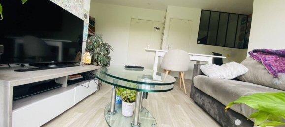 1 bedroom Apartment in Yerres, France No. 322259 2