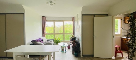 1 bedroom Apartment in Yerres, France No. 322259 3