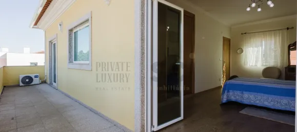 5 bedrooms House in Corroios, Portugal No. 75334 9