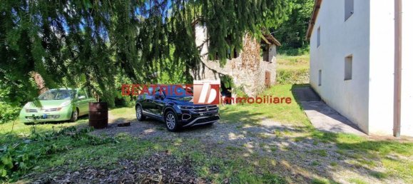 Casa de 10 habitaciónes en Pescaglia, Italy No. 15653 8