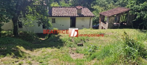 Casa de 10 habitaciónes en Pescaglia, Italy No. 15653 25