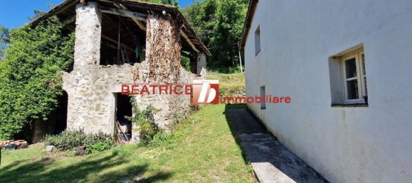 Casa de 10 habitaciónes en Pescaglia, Italy No. 15653 6