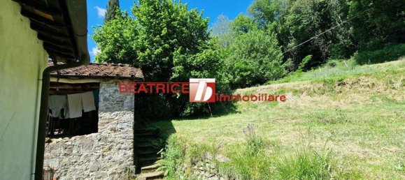 Casa de 10 habitaciónes en Pescaglia, Italy No. 15653 17