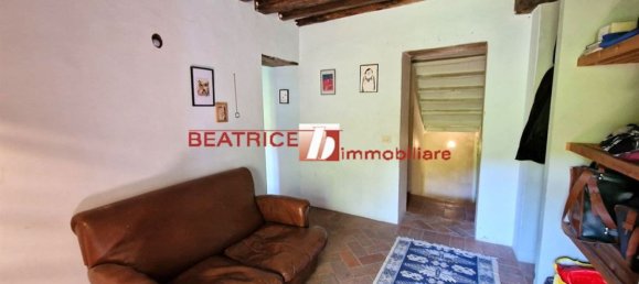 Casa de 10 habitaciónes en Pescaglia, Italy No. 15653 50