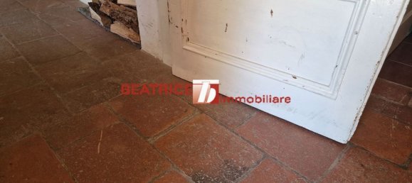 Casa de 10 habitaciónes en Pescaglia, Italy No. 15653 44