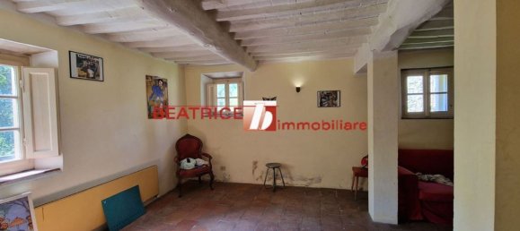 Casa de 10 habitaciónes en Pescaglia, Italy No. 15653 31