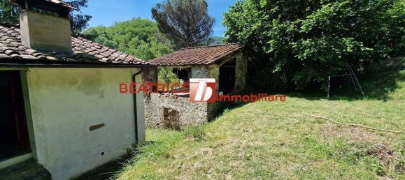 Casa de 10 habitaciónes en Pescaglia, Italy No. 15653 21