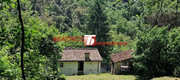 Casa de 10 habitaciónes en Pescaglia, Italy No. 15653 26