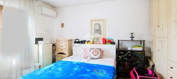 2 bedrooms House in Pisa, Italy No. 261679 12