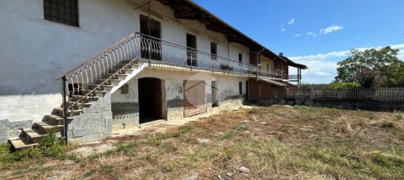 6 rooms House in Barge, Italy No. 279510 5