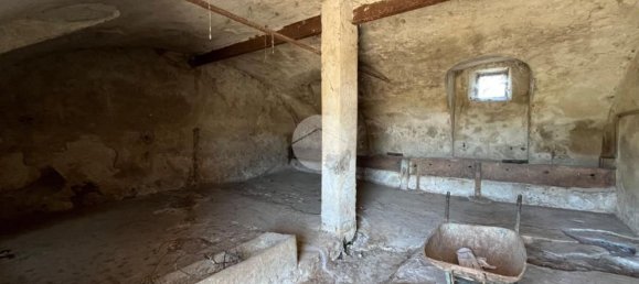 6 rooms House in Barge, Italy No. 279510 6