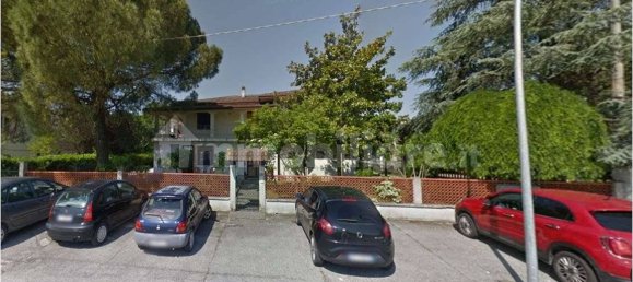 2 bedrooms Apartment in Copparo, Italy No. 166254 2