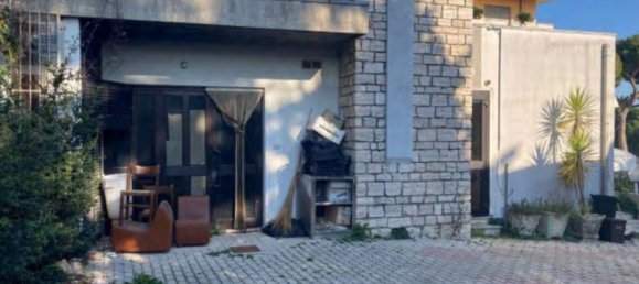 Imóvel comercial em Morro d'Oro, Italy 80 m² N.º 319303 2